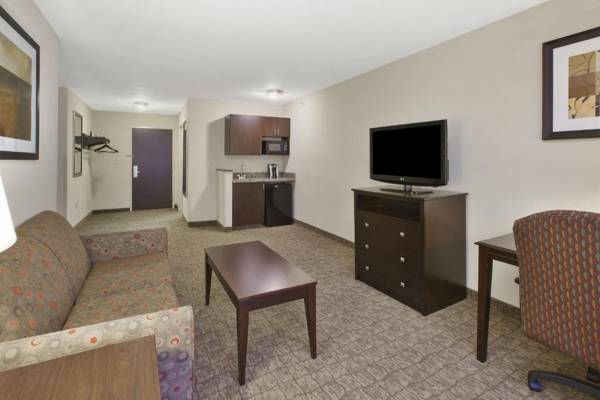 Workspace - Holiday Inn Express and Suites Wheeling an IHG Hotel