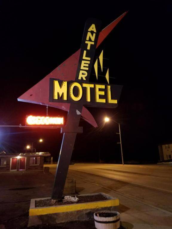 Antler Motel