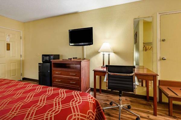 Workspace - Econo Lodge