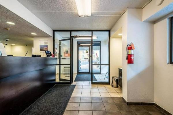 Motel 6-Birmingham AL
