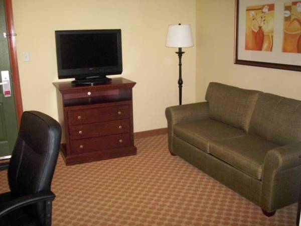 Workspace - Country Inn & Suites by Radisson Dothan AL