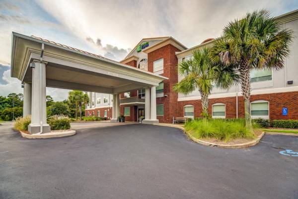 Holiday Inn Express Hotel & Suites Foley an IHG Hotel