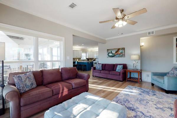 Wave Dancer by Meyer Vacation Rentals