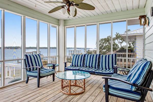 The Flip Side by Meyer Vacation Rentals