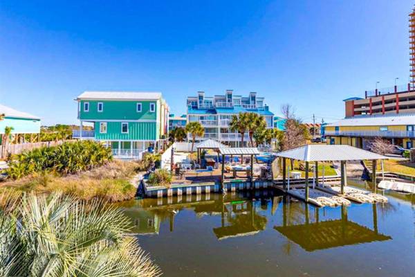 Summer Breeze West by Meyer Vacation Rentals