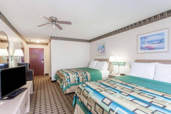 Days Inn & Suites by Wyndham Huntsville