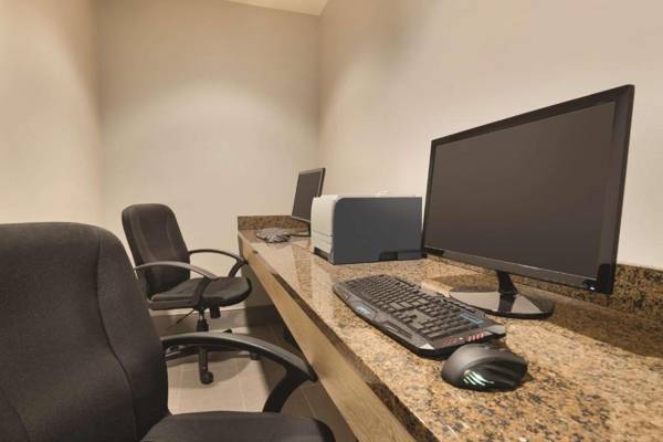 Workspace - Country Inn & Suites by Radisson Madison AL