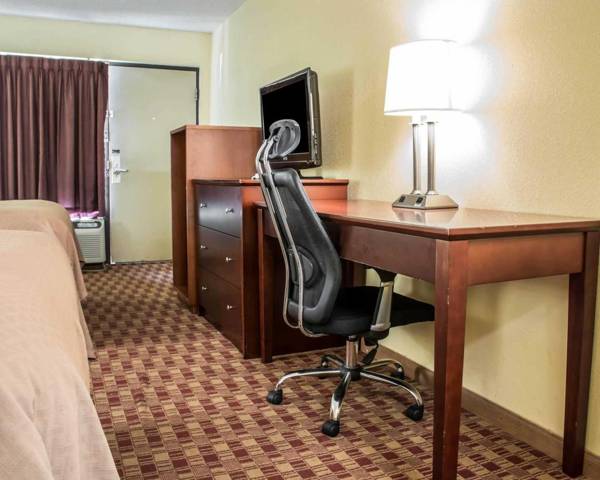 Workspace - Quality Inn Madison