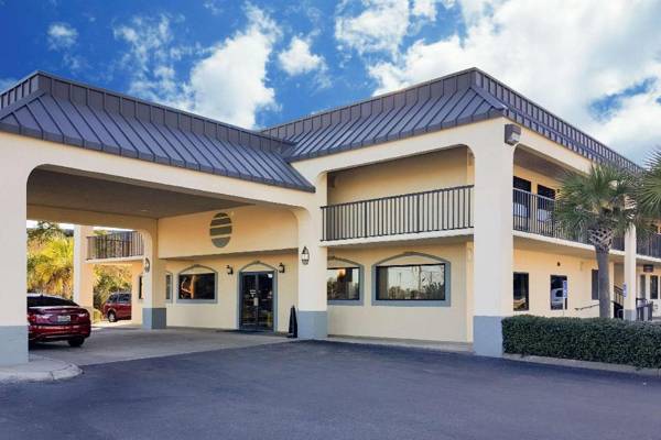 Quality Inn Mobile West Tillmans Corner