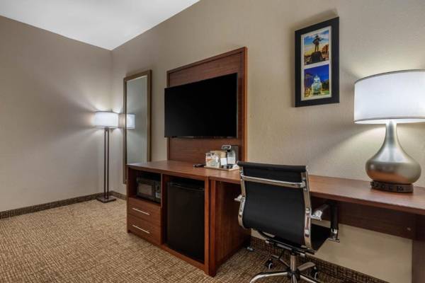 Workspace - Comfort Inn & Suites Montgomery East Carmichael Rd