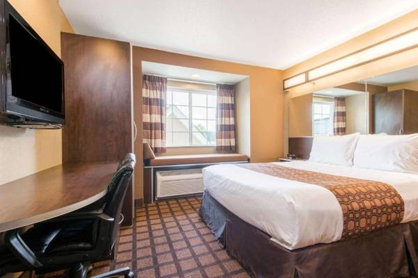 Workspace - Microtel Inn and Suites Montgomery