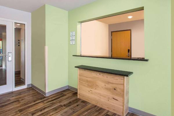Woodspring Suites Montgomery