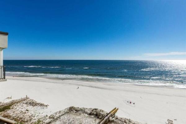 Romar Tower by Meyer Vacation Rentals