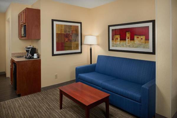 Holiday Inn Express Hotel & Suites Anniston/Oxford an IHG Hotel