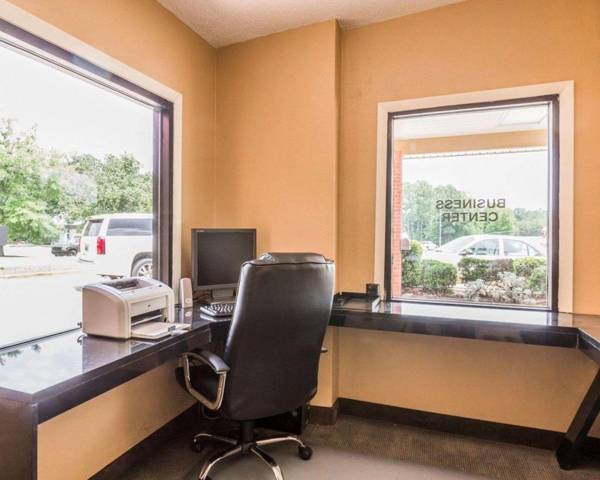 Workspace - Quality Inn Pell City I-20 exit 158