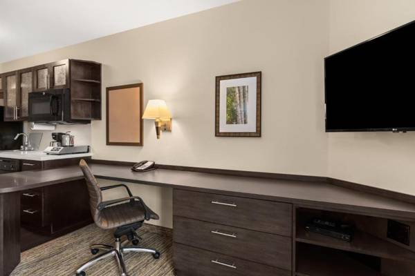 Workspace - Candlewood Suites - Fairbanks an IHG Hotel