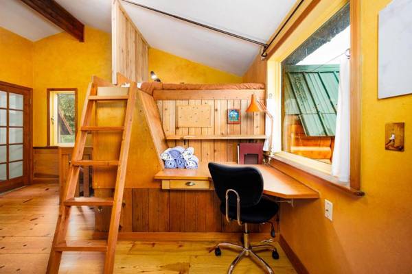 Workspace - Alpina Cabin