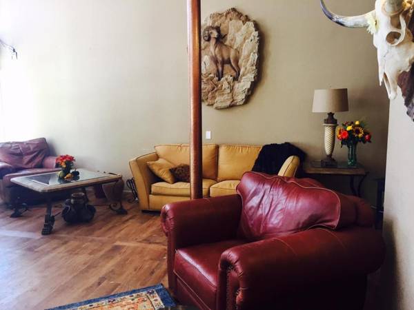 Bisbee Brownstone Suites