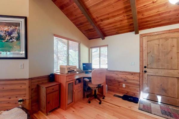 Workspace - Home in the Pines