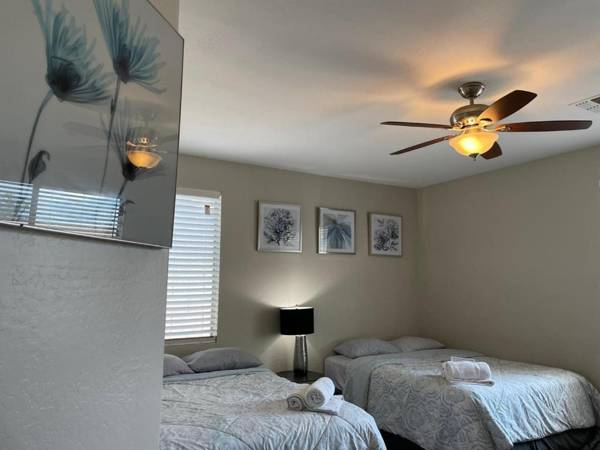 Spacious and Cozy Home Goodyear AZ up to 14 guests/5/2