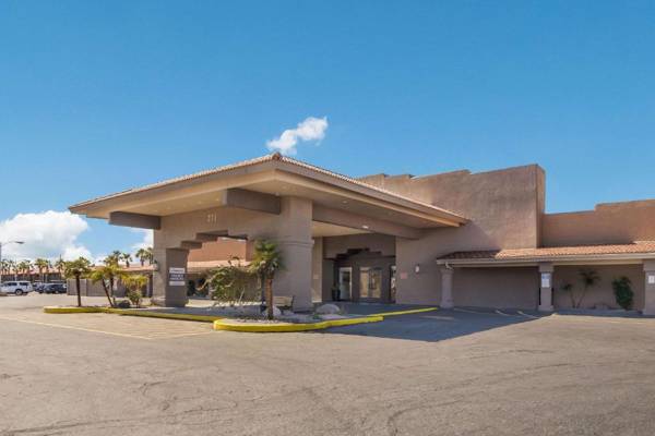 Quality Inn & Suites Lake Havasu City