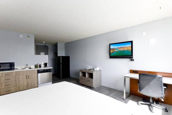 Workspace - Studio 6 Suites - Lake Havasu City AZ