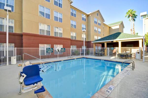 Homewood Suites by Hilton Phoenix-Biltmore