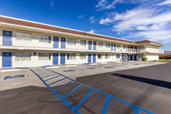 Motel 6-Phoenix AZ - North Bell Road