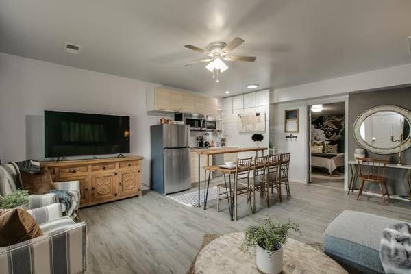 Designer Condo in Hip Zen Yard Midtown Phoenix