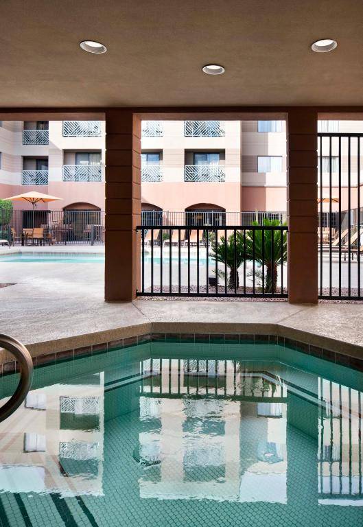 Courtyard by Marriott Scottsdale Old Town