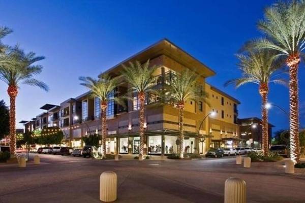 Kierland Villa · North Scottsdale Home w/Pool~Walk to Kierland Area