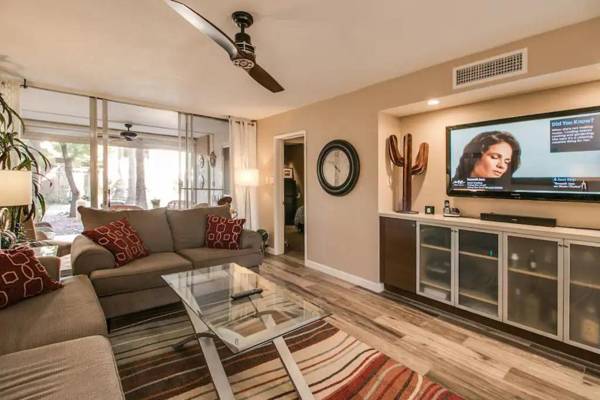 Cozy 2-Bdrm Condo in Heart of Old Town Scottsdale