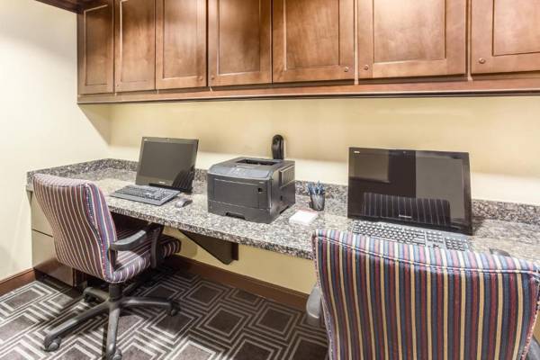Workspace - TownePlace Suites Tucson Airport