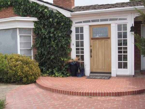 Mon Ami Bed and Breakfast