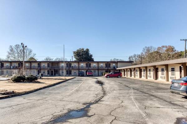 OYO Hotel Bald Knob AR Hwy 64