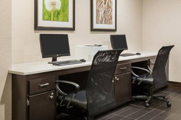 Workspace - Holiday Inn Express Hotel & Suites Bentonville an IHG Hotel