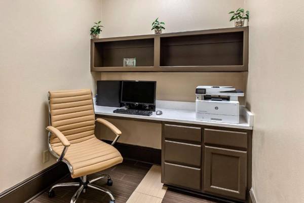 Workspace - Comfort Inn & Suites El Dorado