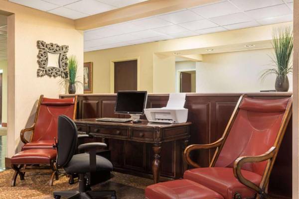 Workspace - Baymont by Wyndham Fayetteville