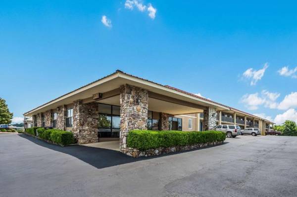 Quality Inn & Suites Hot Springs - Lake Hamilton