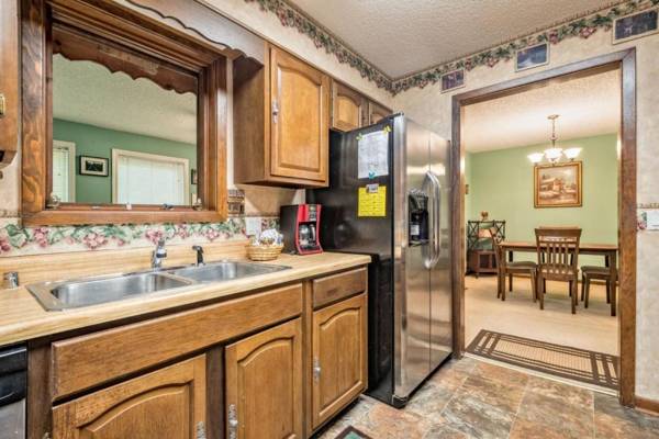 11439 - 39 Cambre Circle