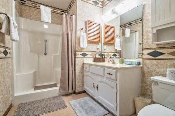 11439 - 39 Cambre Circle