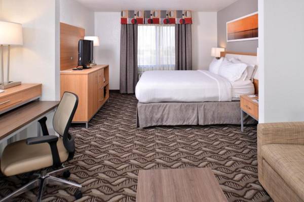 Workspace - Holiday Inn Express Hotel & Suites Lonoke I-40 an IHG Hotel