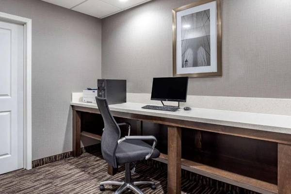 Workspace - Comfort Inn & Suites North Little Rock JFK Blvd