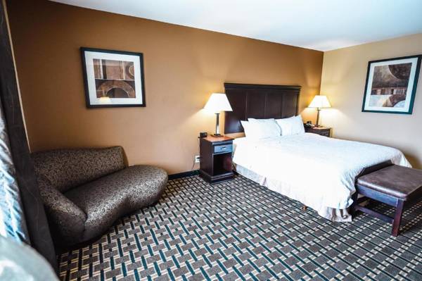 Hampton Inn & Suites Pine Bluff