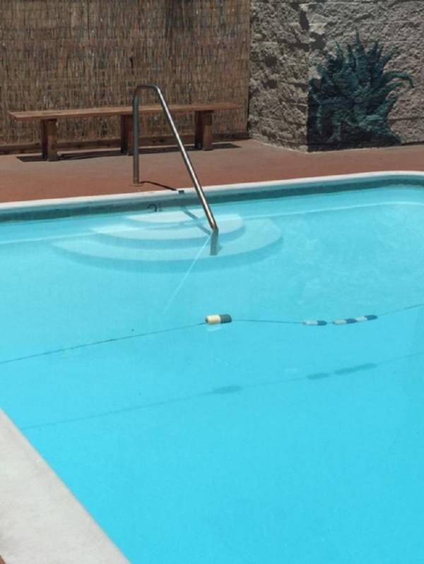 Executive Inn & Suites
