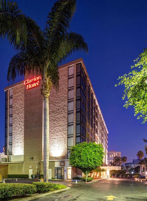 Clarion Hotel Anaheim Resort