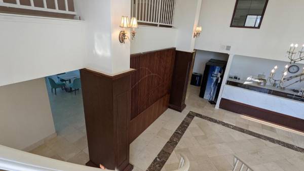 Brookhurst Plaza Inn