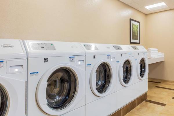 Candlewood Suites Anaheim - Resort Area an IHG Hotel