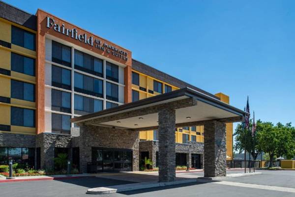 Fairfield Inn and Suites by Marriott Bakersfield Central
