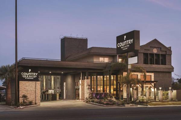 Country Inn & Suites by Radisson Bakersfield CA